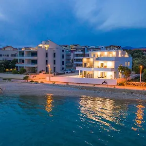 Apartmán Eni 2, Mandre