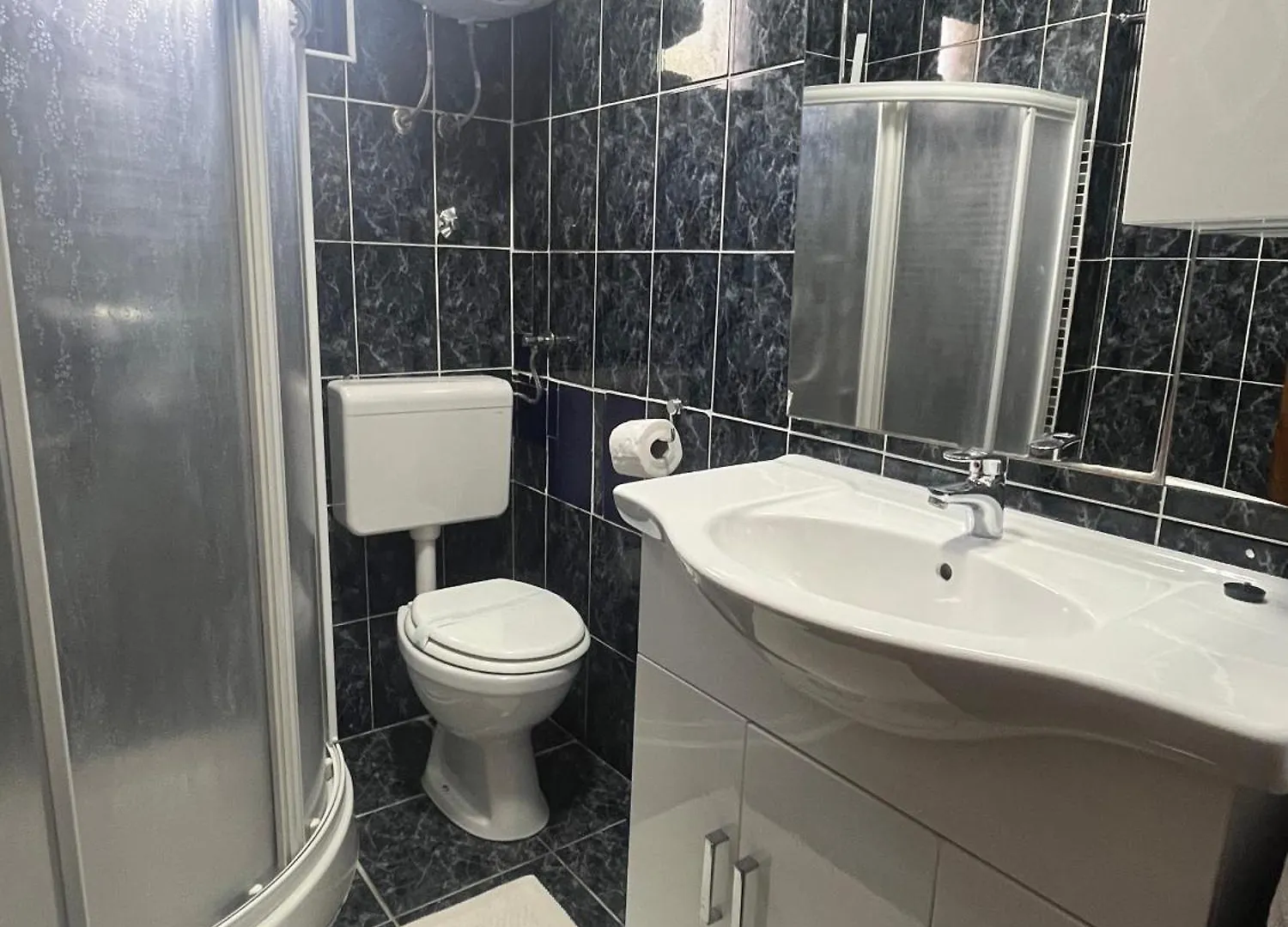 Apartment W/ Spacious Terrace Mandre